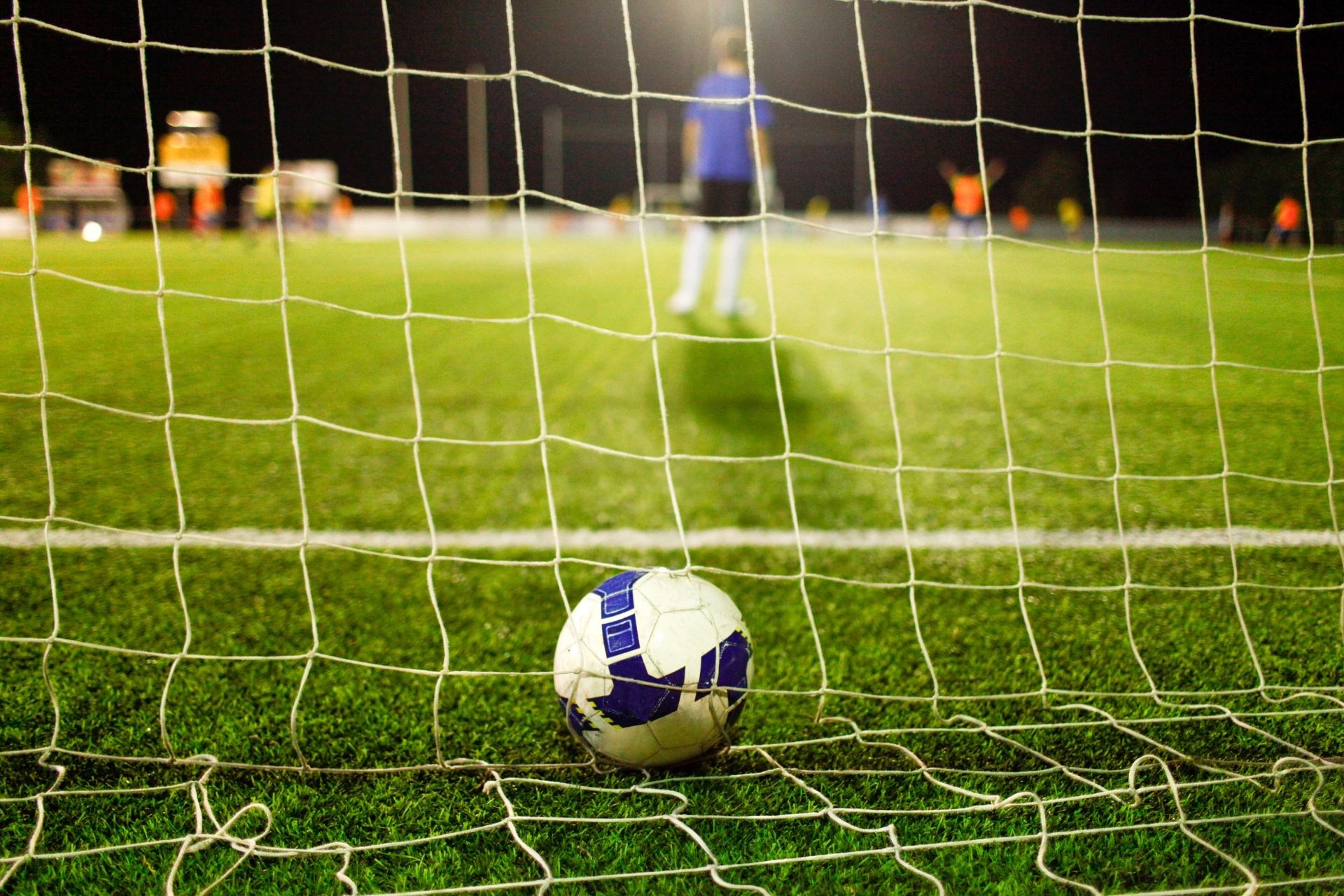 Dnia 2022-03-05 15:00 miało miejsce spotkanie Reading kontra Millwall - wynik 0-1